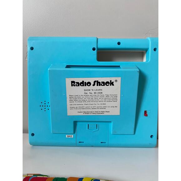 Vintage RadioShack Show 'N Learn Preschool Toy With 2 Sided Cards- Working - Picture 3 of 4